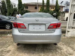 Lexus ES 350 2011 Silver