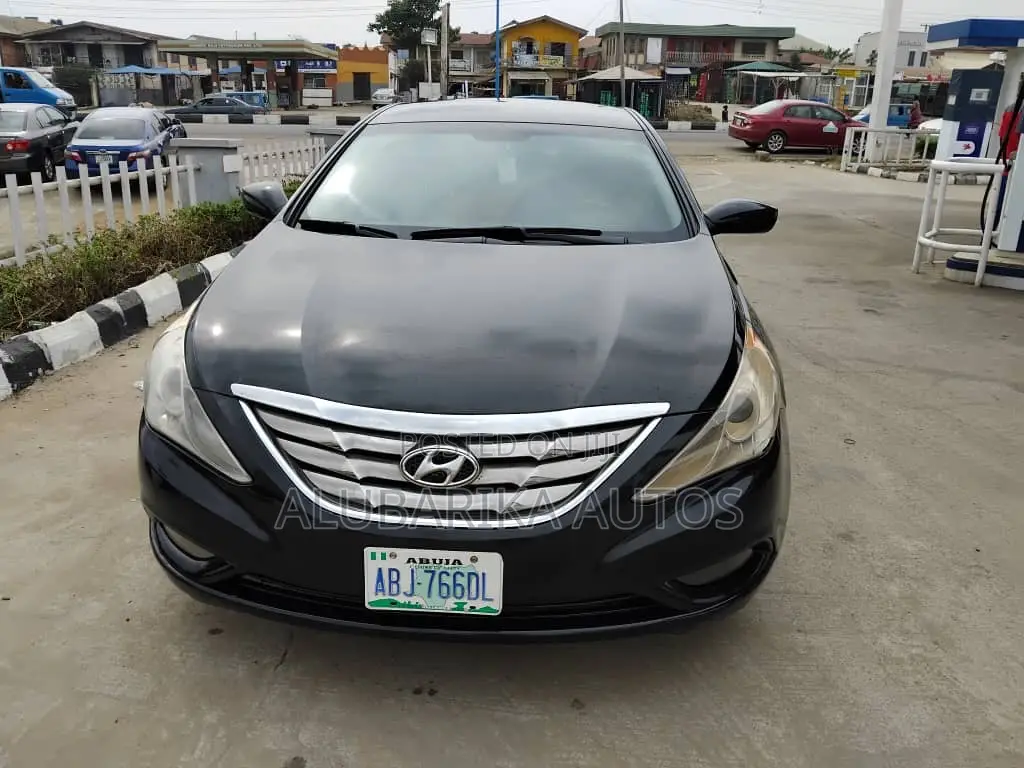 Hyundai Sonata 2012 Black