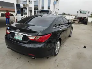 Hyundai Sonata 2012 Black