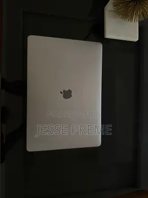 Laptop Apple MacBook Pro 2017 16GB Intel Core i7 SSD 512GB