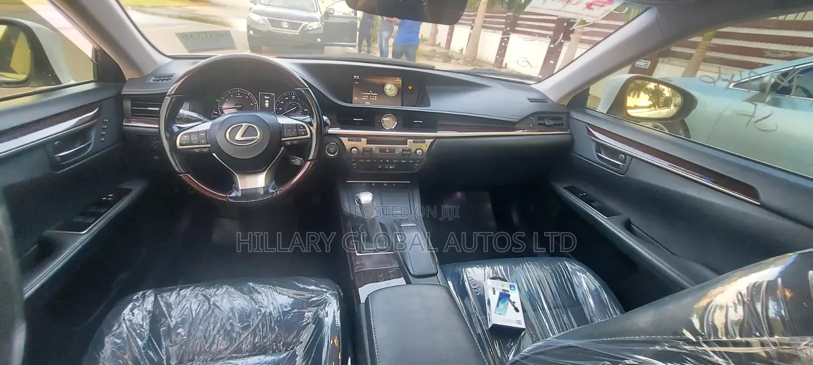 Lexus ES 2017 Off white