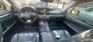 Lexus ES 2017 Off white