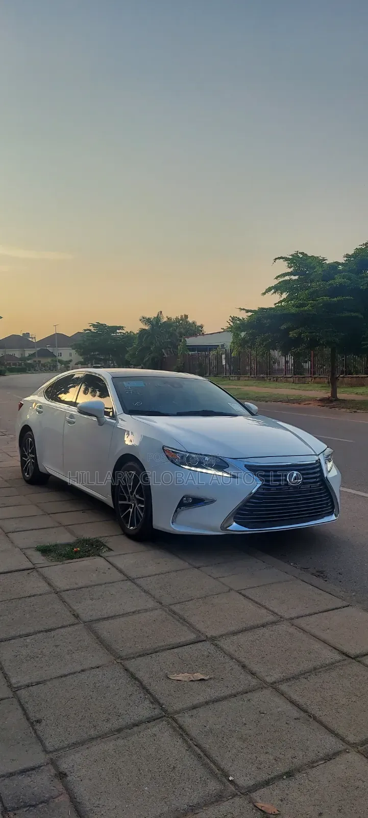 Lexus ES 2017 Off white