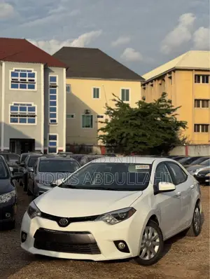 Toyota Corolla 2014 White