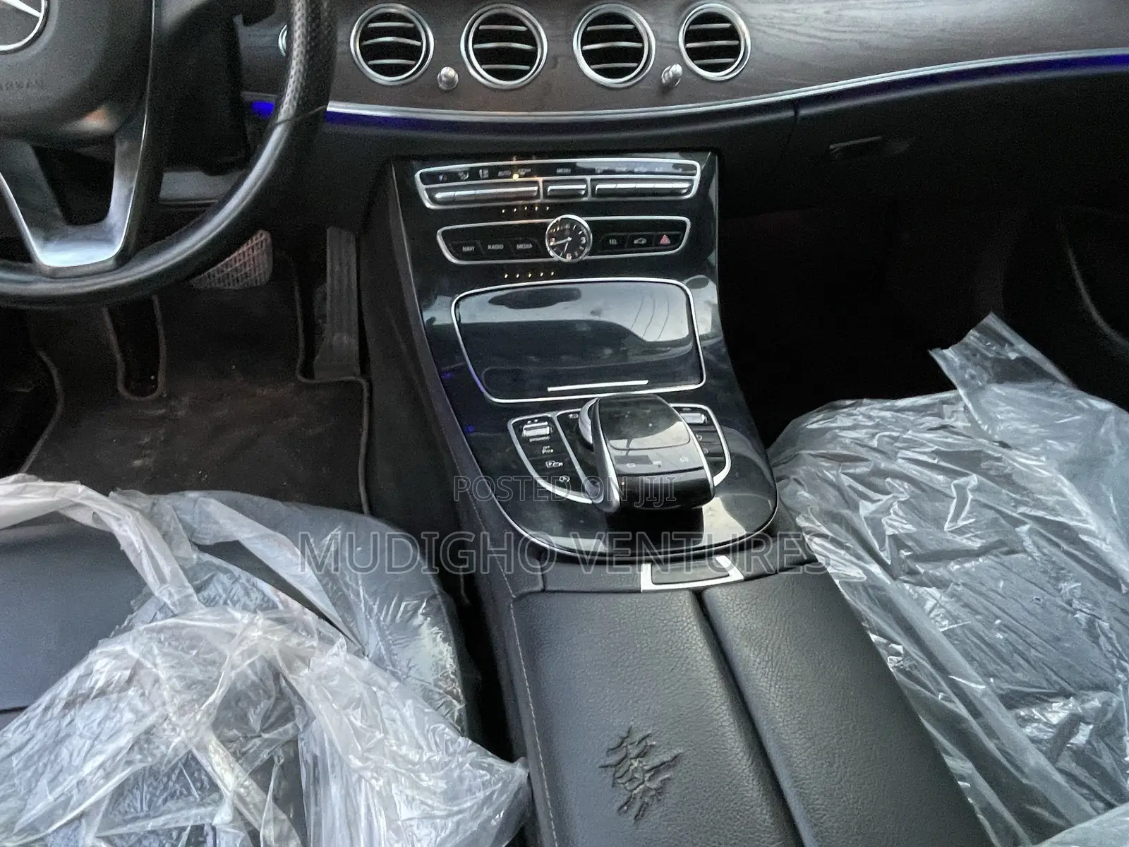 Mercedes-Benz E300 2016 Black