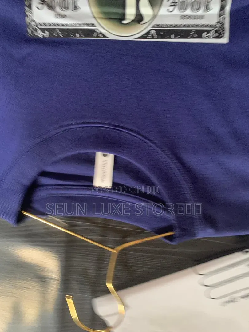 Quality Roundneck