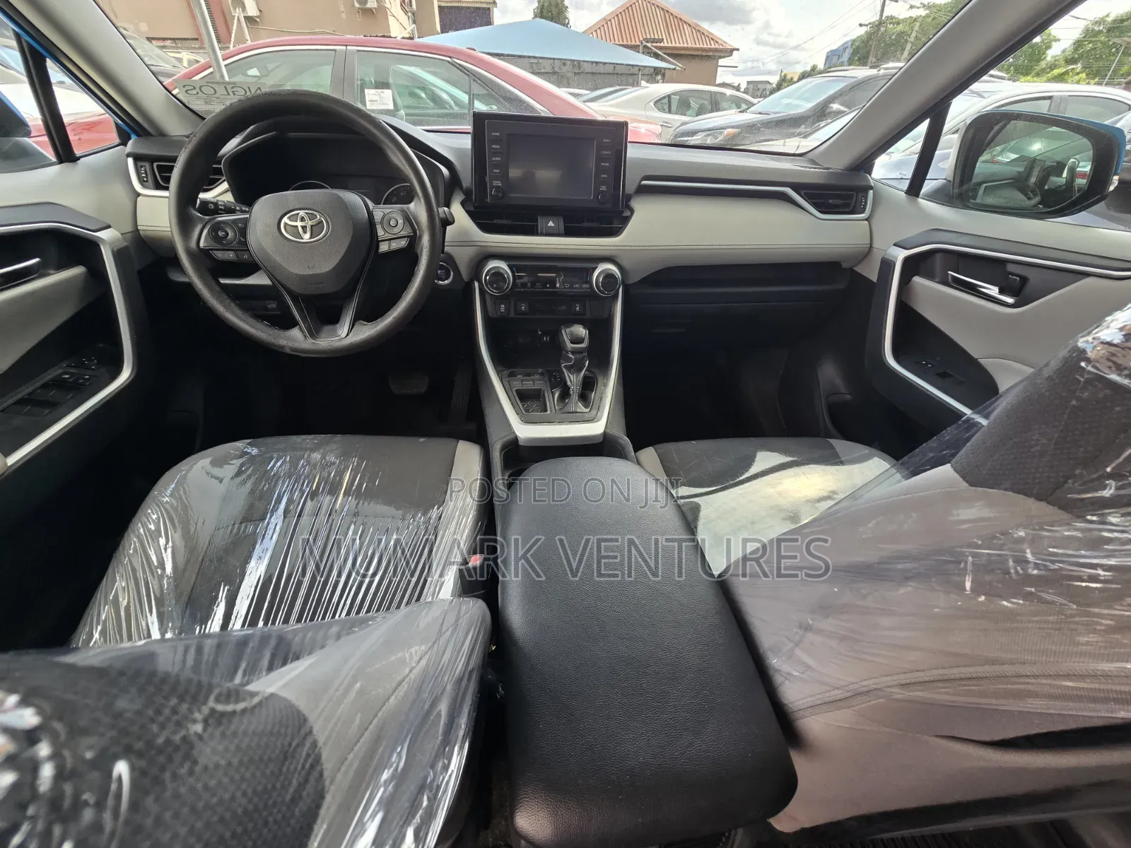 Toyota RAV4 2019 Blue