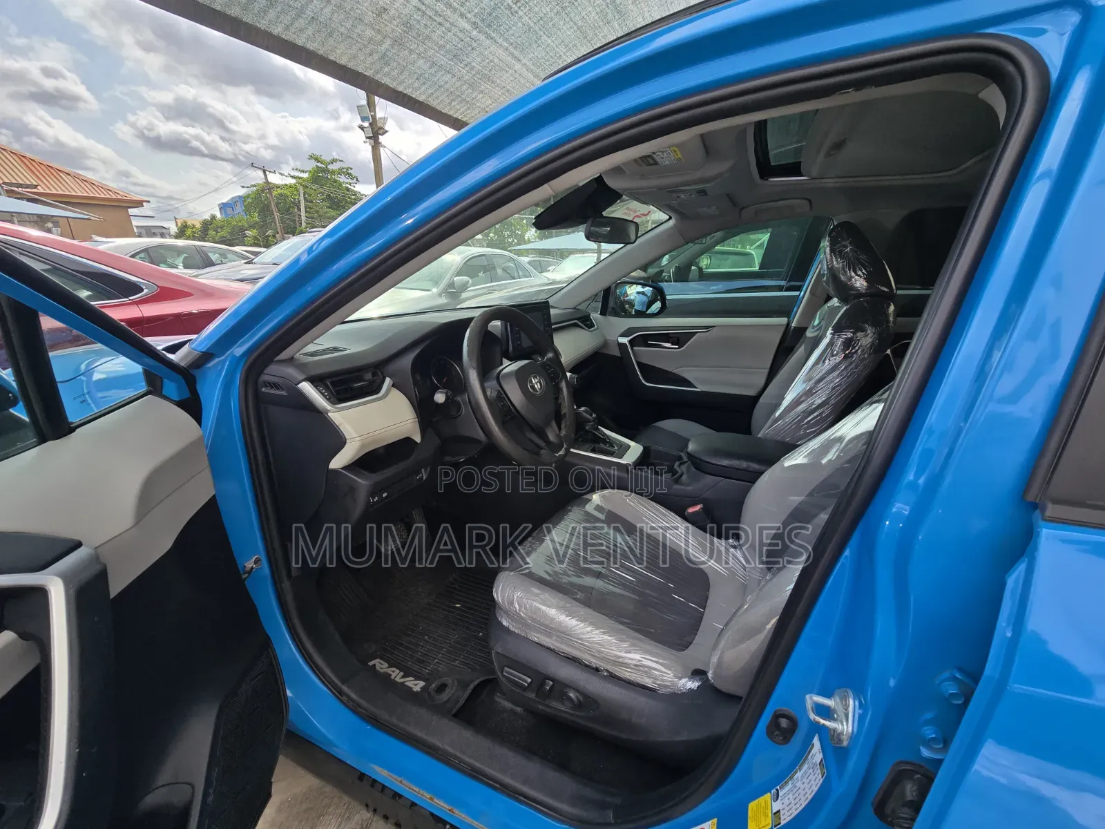 Toyota RAV4 2019 Blue