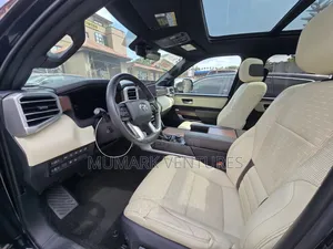 Toyota Tundra 2023 Black