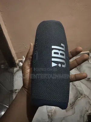 JBL Charge 5