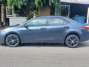 Toyota Corolla S 4dr Sedan (1.8L 4cyl CVT) 2015 Gray