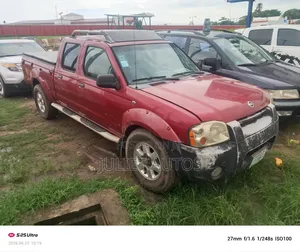 Nissan Frontier 2003 Red