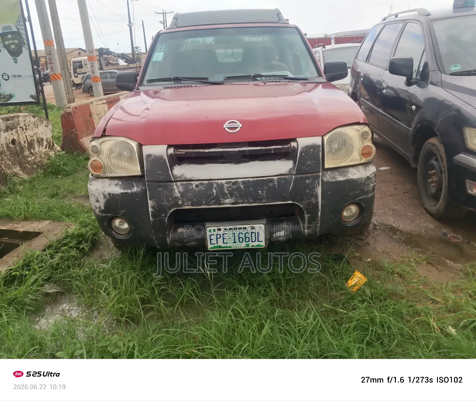 Nissan Frontier 2003 Red