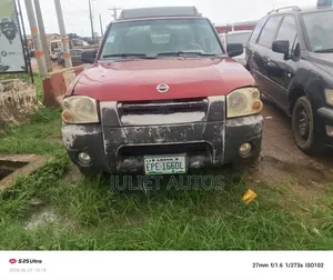 Nissan Frontier 2003 Red