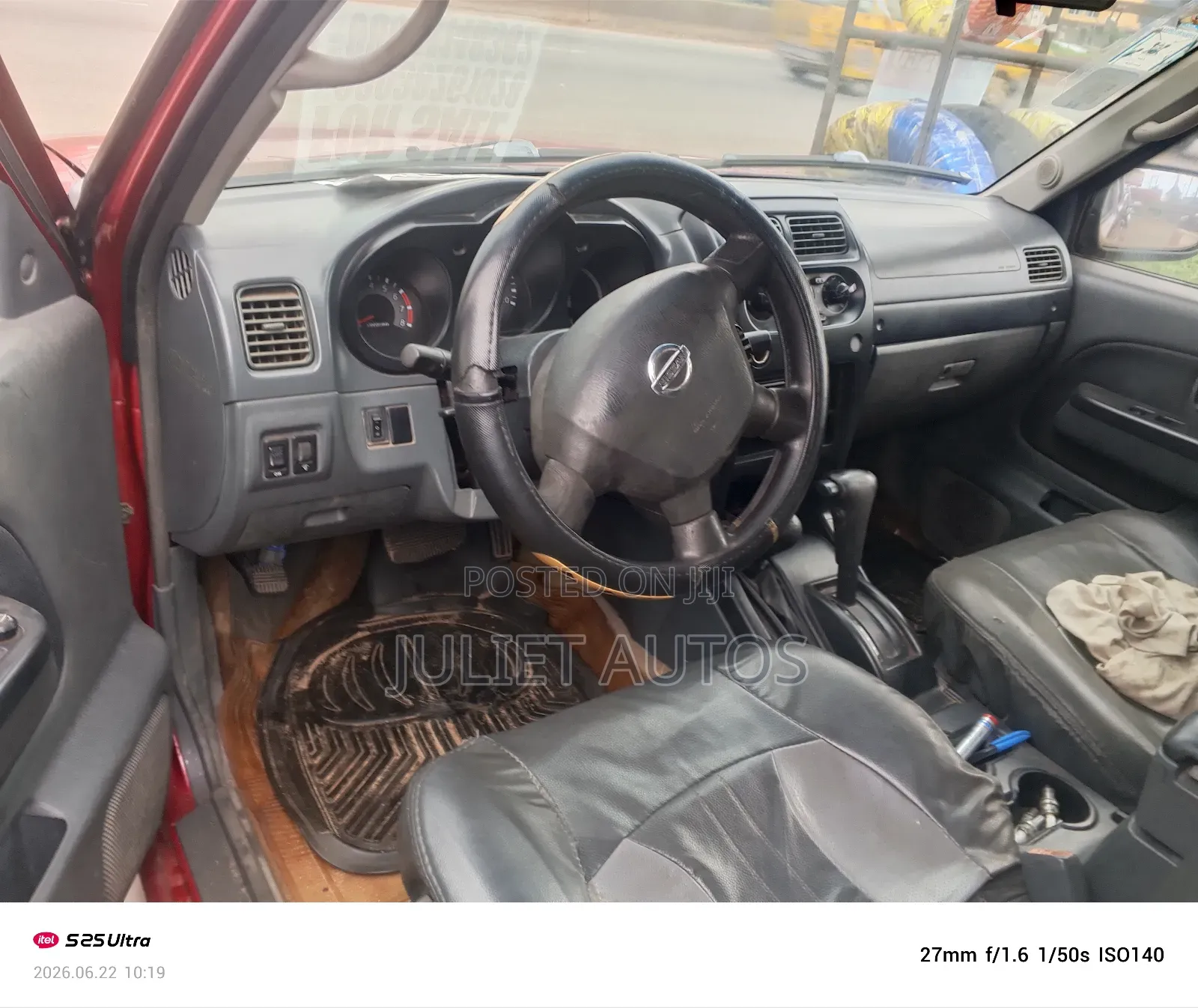 Nissan Frontier 2003 Red