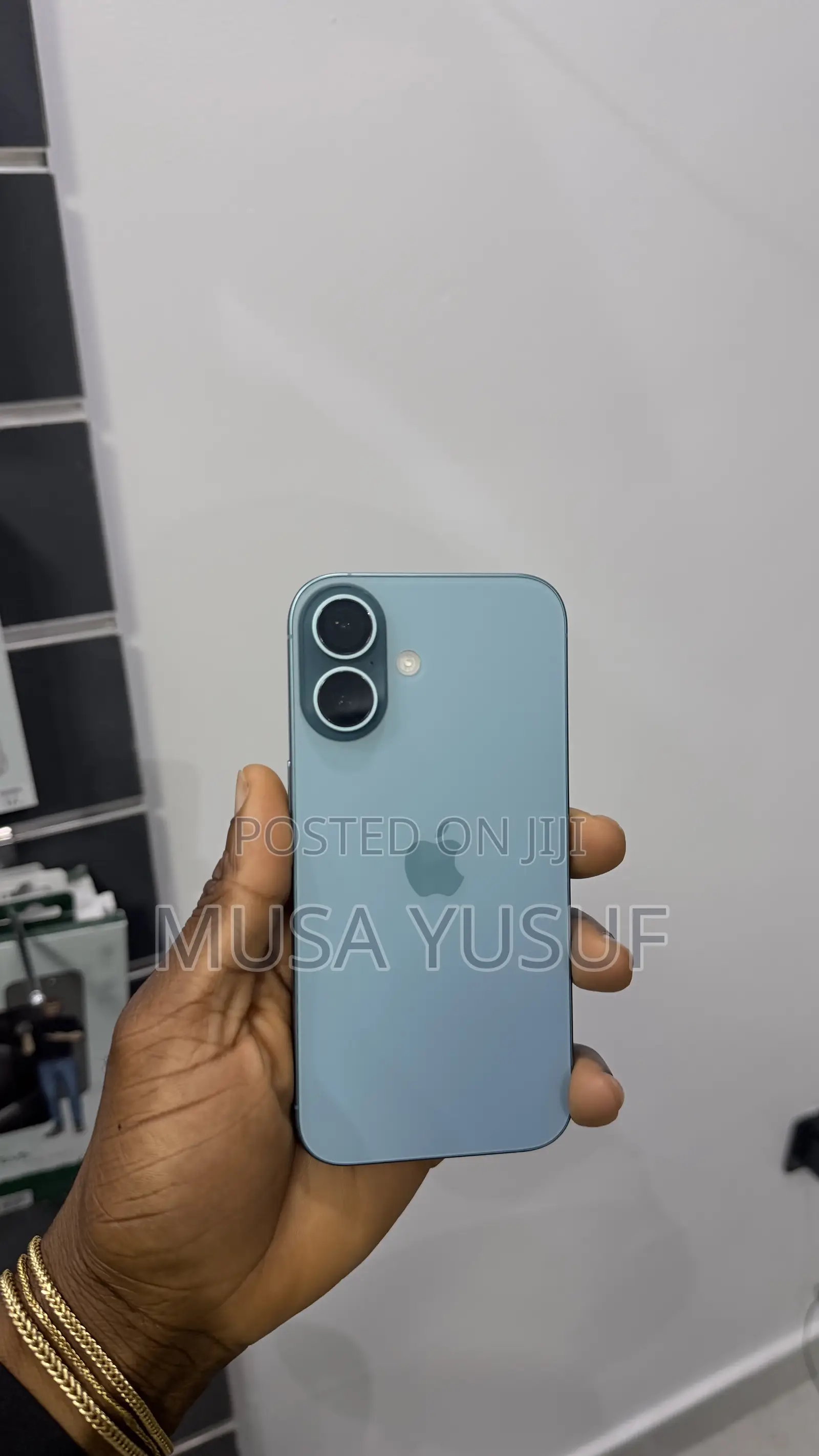 Apple iPhone 16 128 GB Green