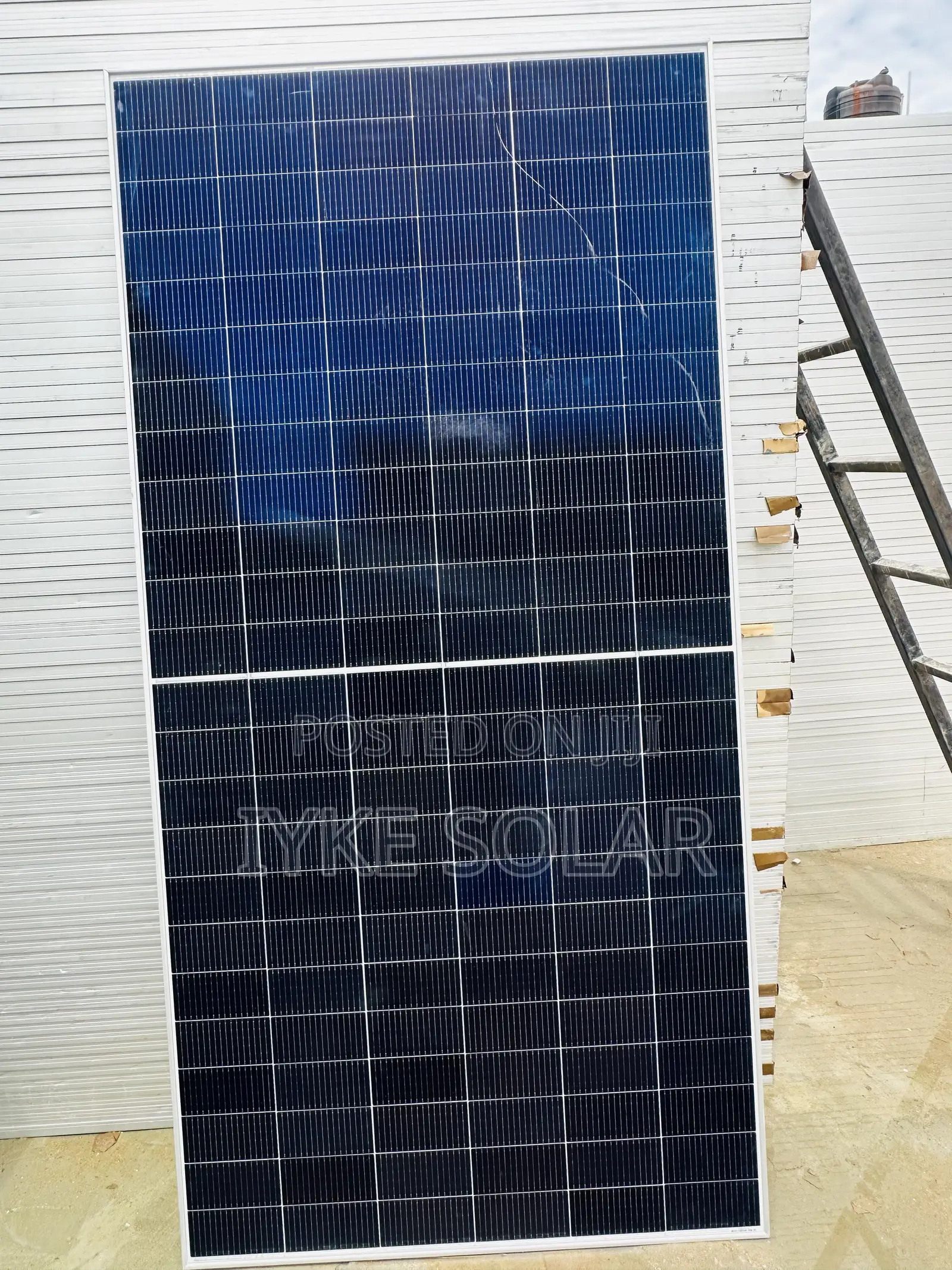 650watts 48v Jinko Solar Panel ( New One )