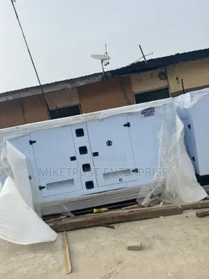 350kva Diesel Soundproof Perkins Generator