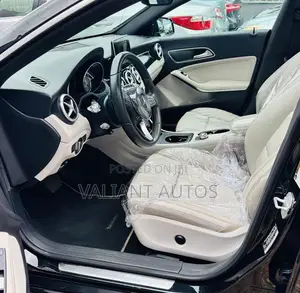 Mercedes-Benz CLA-Class 2017 Black