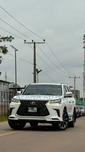 Lexus LX 570 (5 seats) AWD 2021 White