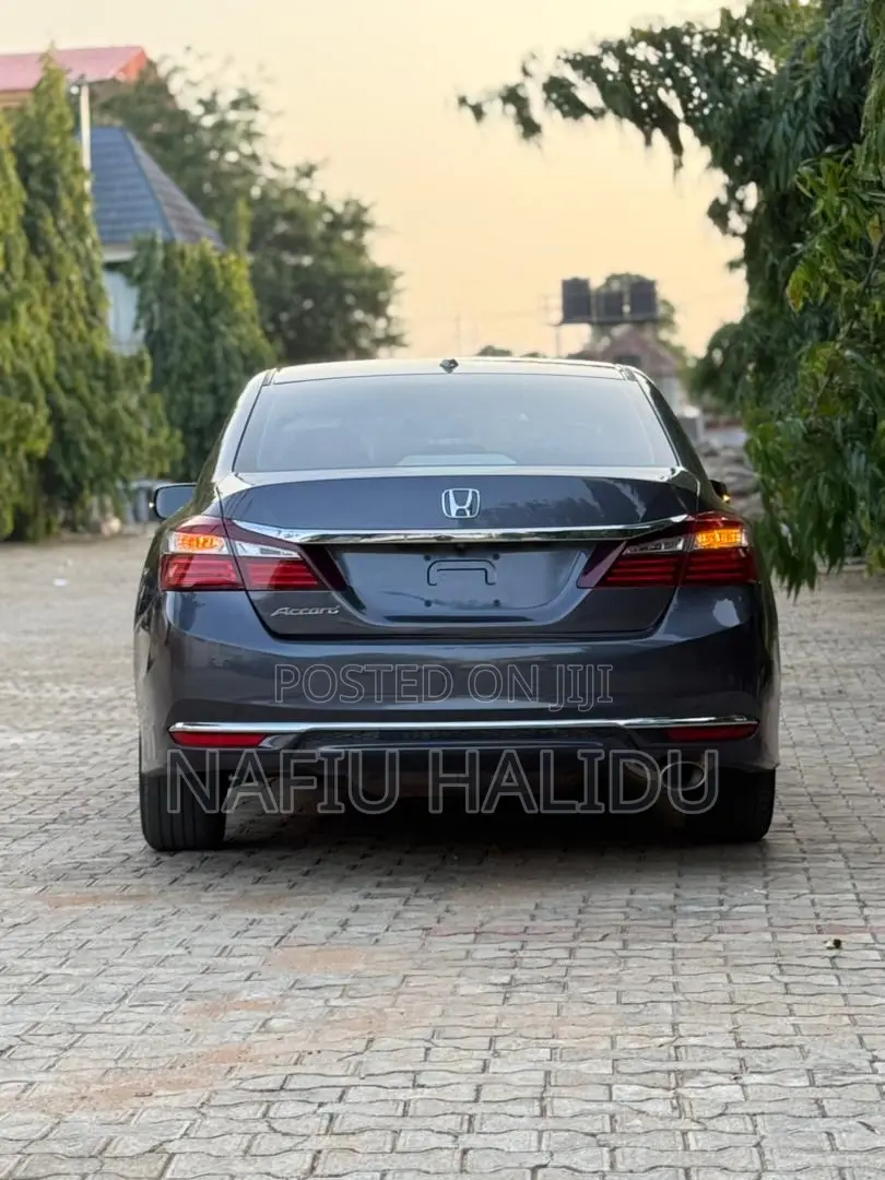 Honda Accord 2016 Gray