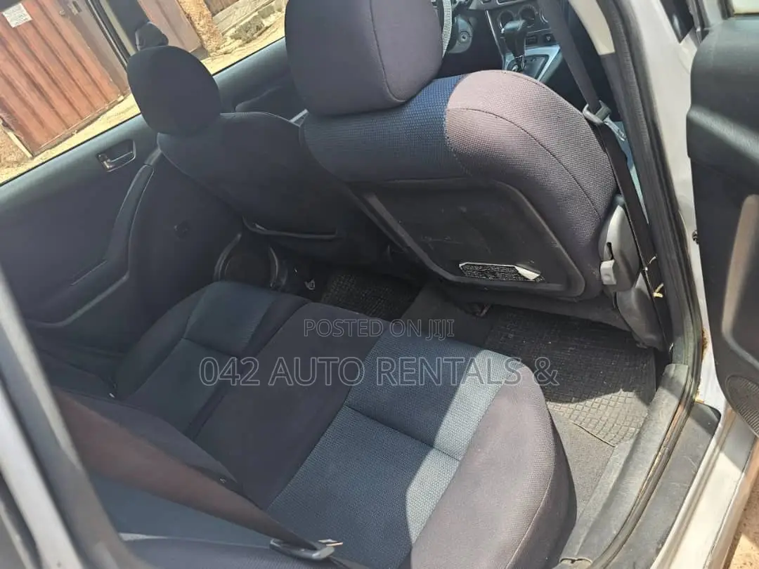 Toyota Matrix 2006 Silver