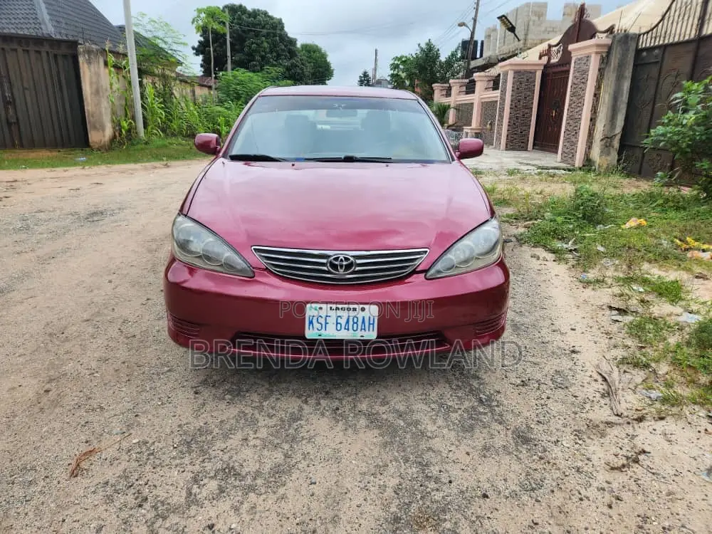 Toyota Camry 2004 Red