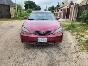Toyota Camry 2004 Red