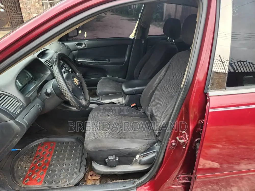 Toyota Camry 2004 Red