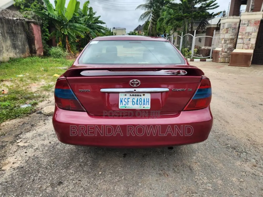 Toyota Camry 2004 Red