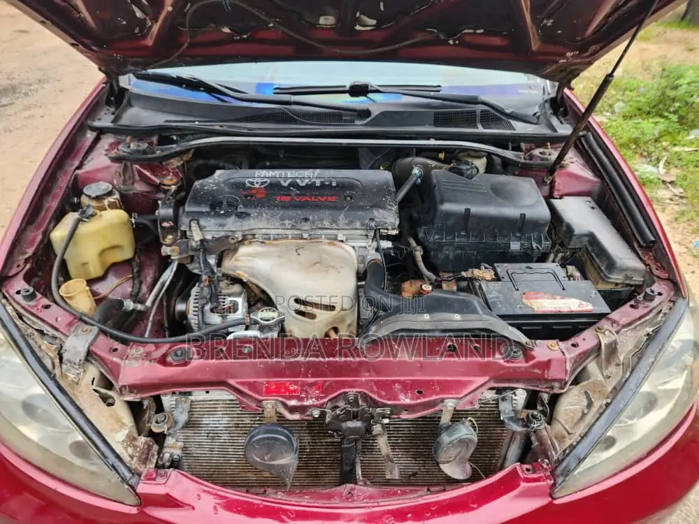 Toyota Camry 2004 Red