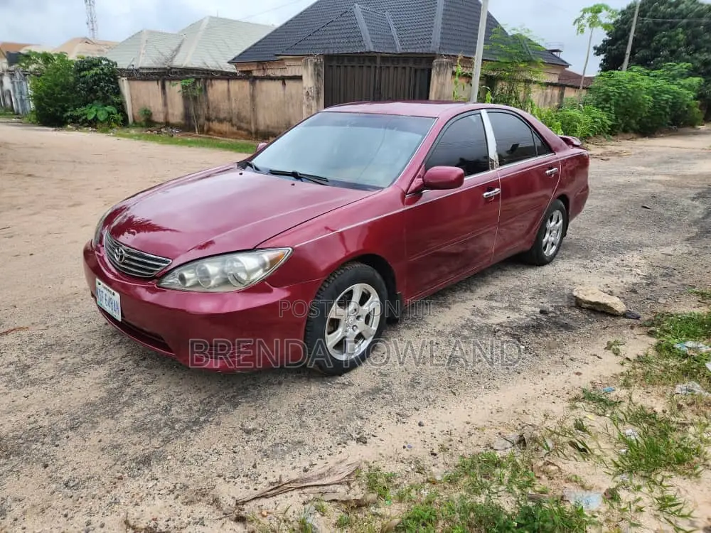 Toyota Camry 2004 Red