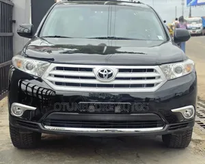Toyota Highlander SE 3.5L 4WD 2013 Black