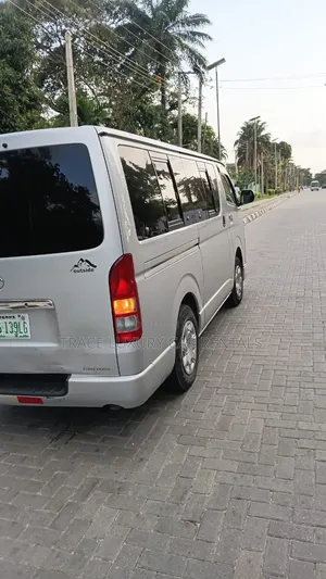 14 Seaters Bus Now Available for Rent- Lagos
