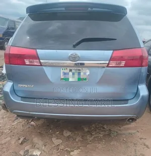 Toyota Sienna 2005 Blue
