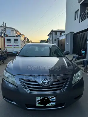 Toyota Camry LE 4dr Sedan (2.4L 4cyl 5A) 2009 Gray