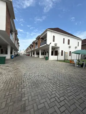 Furnished 4bdrm Duplex in Orchid, Chevron for rent