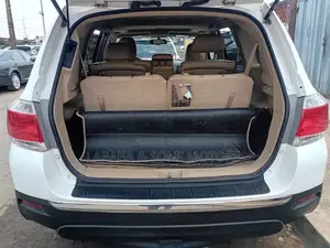 Toyota Highlander Limited 2012 White