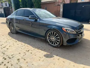 Mercedes-Benz C300 Base AWD 4Matic Sedan (2.0L 4cyl 7A) 2015 Gray