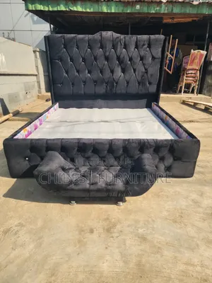 5ft Tall 6by6 Padded Bed With Footrest
