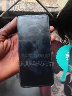 Samsung Galaxy A06 128 GB Gray