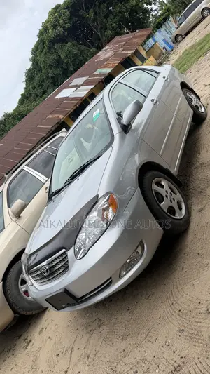 Toyota Corolla LE 2005 Silver