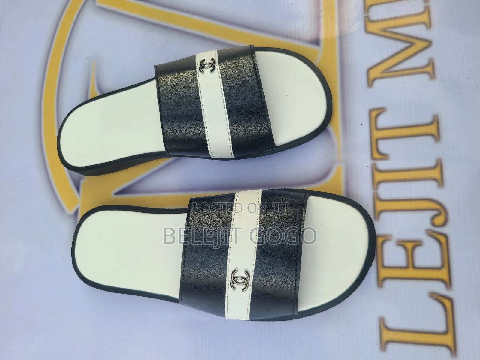 Footwears Store