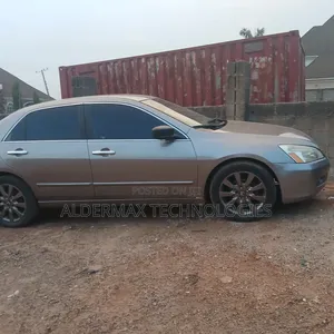 Honda Accord 2006 Gray