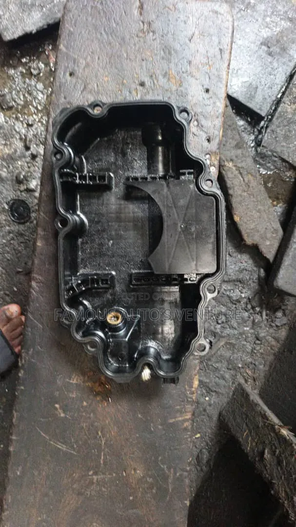 Engine Sump Infinity Q50