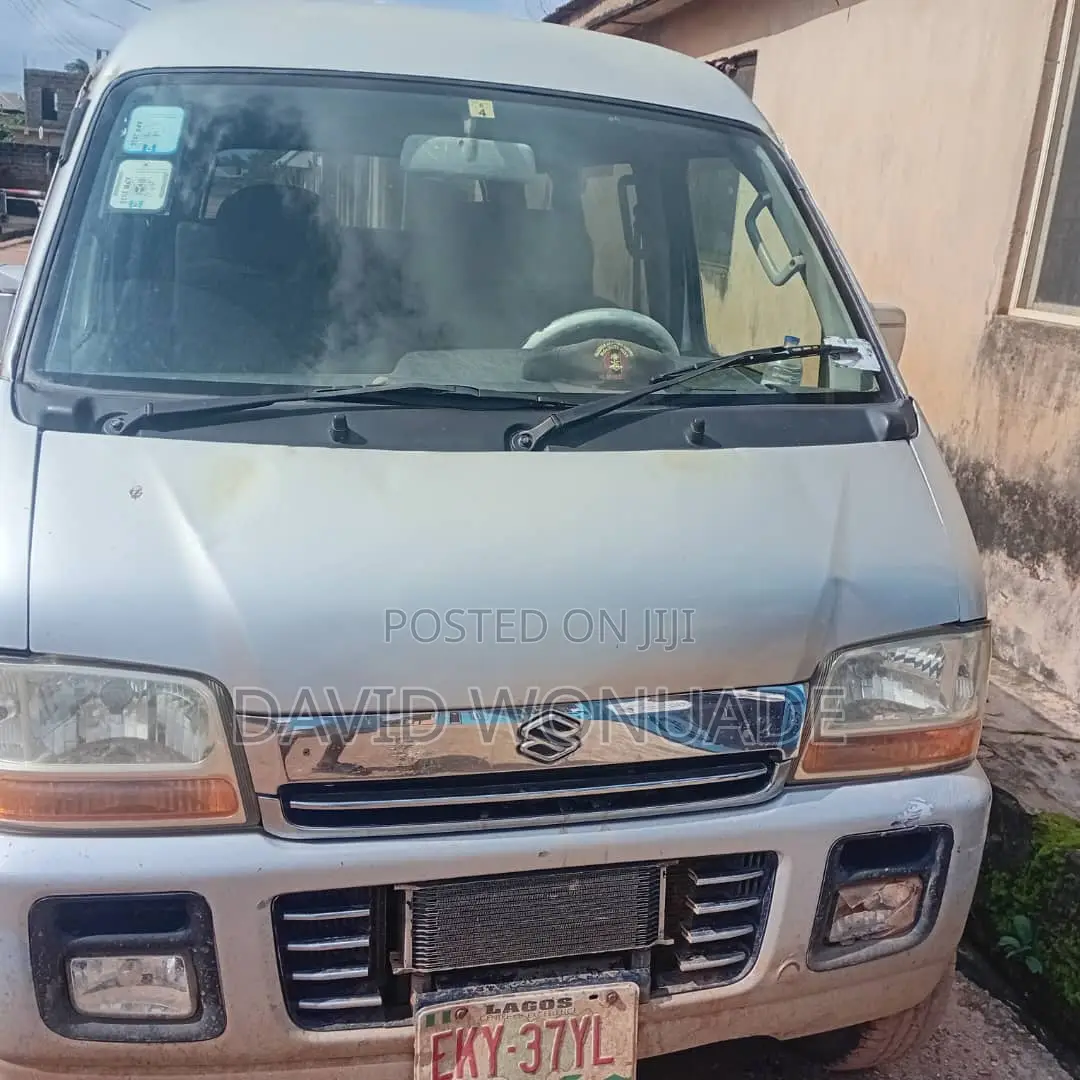 Suzuki Every 2000 Silver
