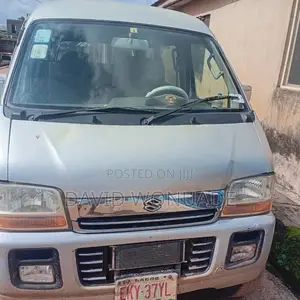 Suzuki Every 2000 Silver