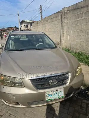 Hyundai Sonata 2005 Gold