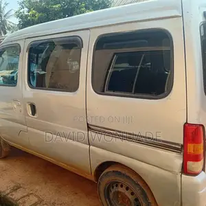 Suzuki Every 2000 Silver