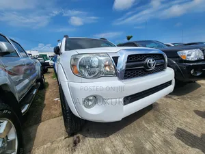 Toyota Tacoma 2009 White